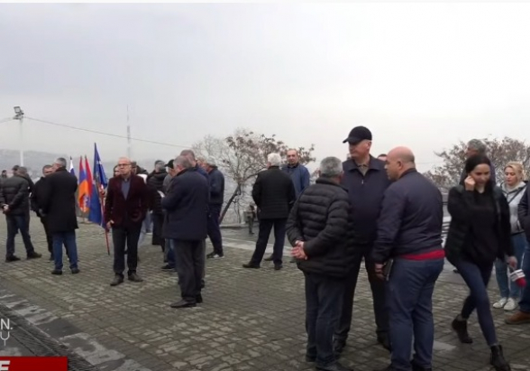 Ակցիա՝ ի պաշտպանություն հայ-ռուսական բարեկամության և արցախահայության անվտանգության (տեսանյութ)